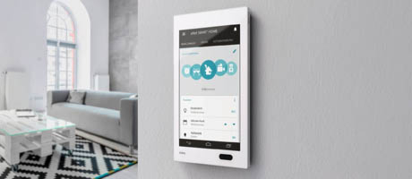 Bedienzentrale Gira G1 bei Elektro Cakan Sanitär GmbH & Co.KG in Niestetal