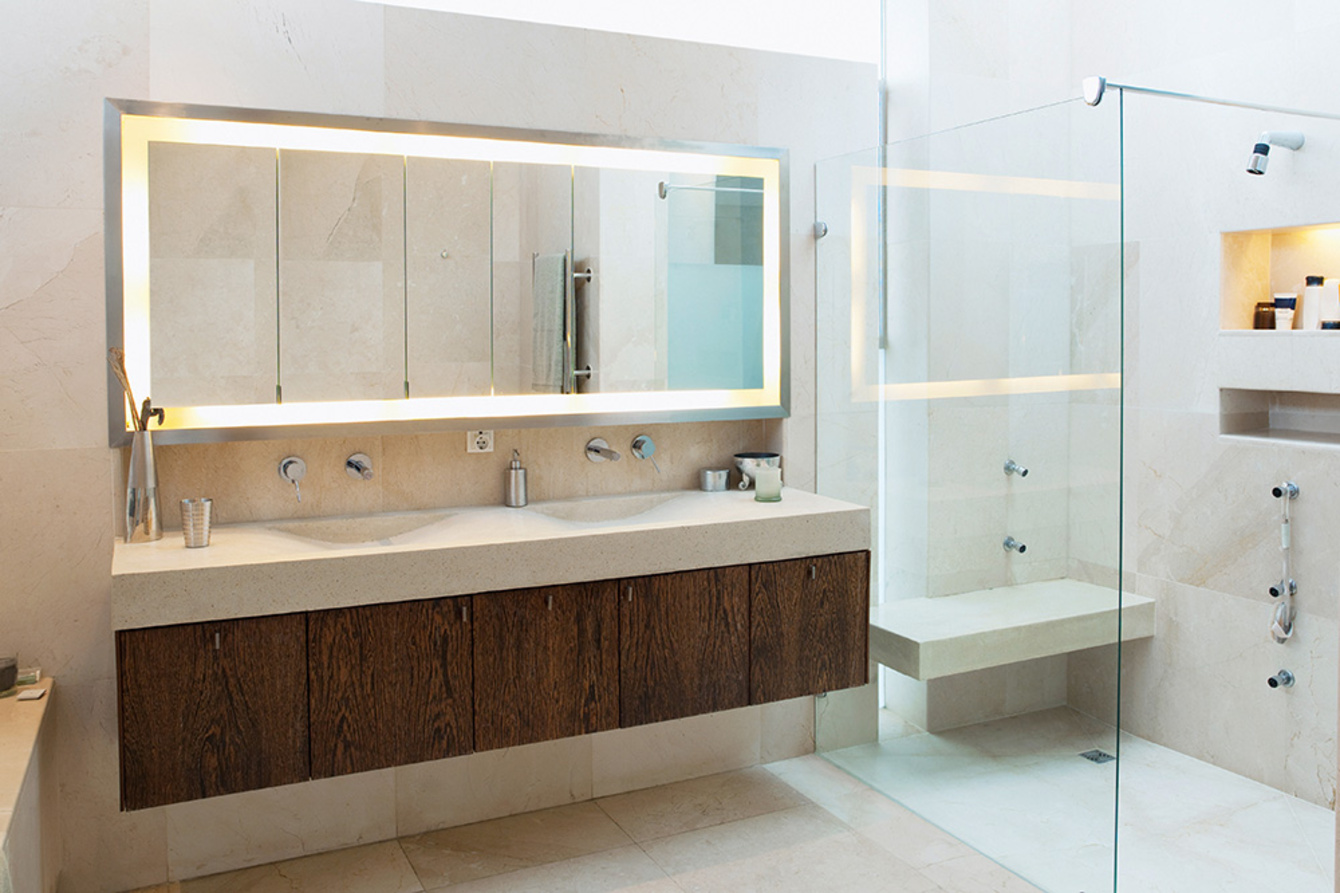 Badezimmerspiegel bei Elektro Cakan Sanitär GmbH & Co.KG in Niestetal