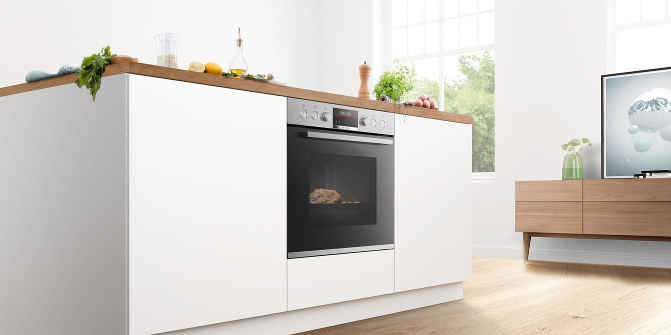 Backöfen und Herdsets bei Elektro Cakan Sanitär GmbH & Co.KG in Niestetal
